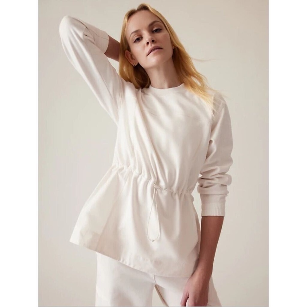 Triumph Hybrid Crewneck Sweatshirt - Athleta (NWT)